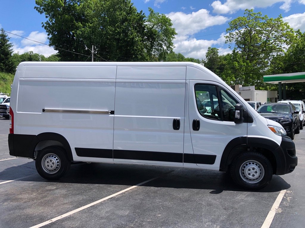 Used 2025 RAM ProMaster 2500 w/ Convenience Group FWD image 7