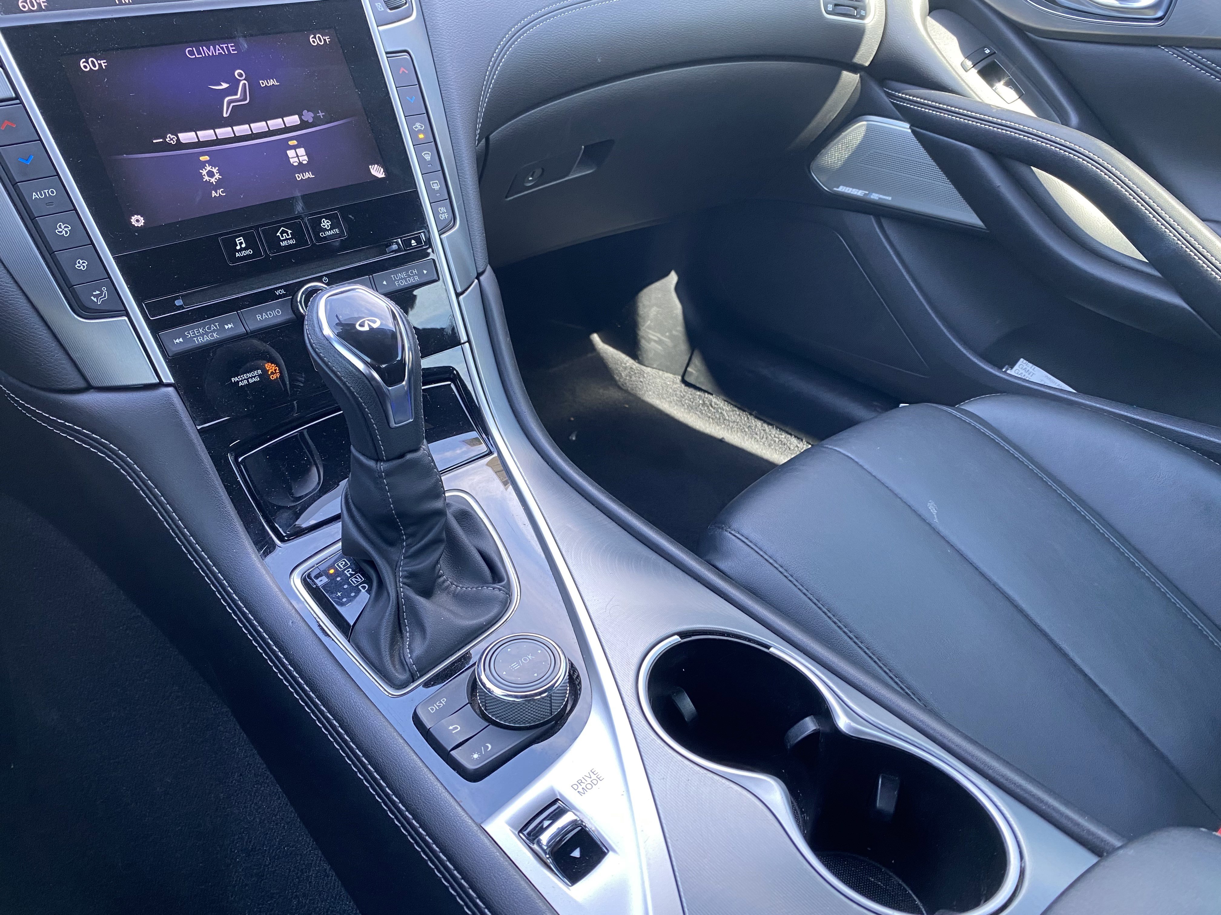 Used 2018 INFINITI Q60 3.0t Luxe RWD image 12