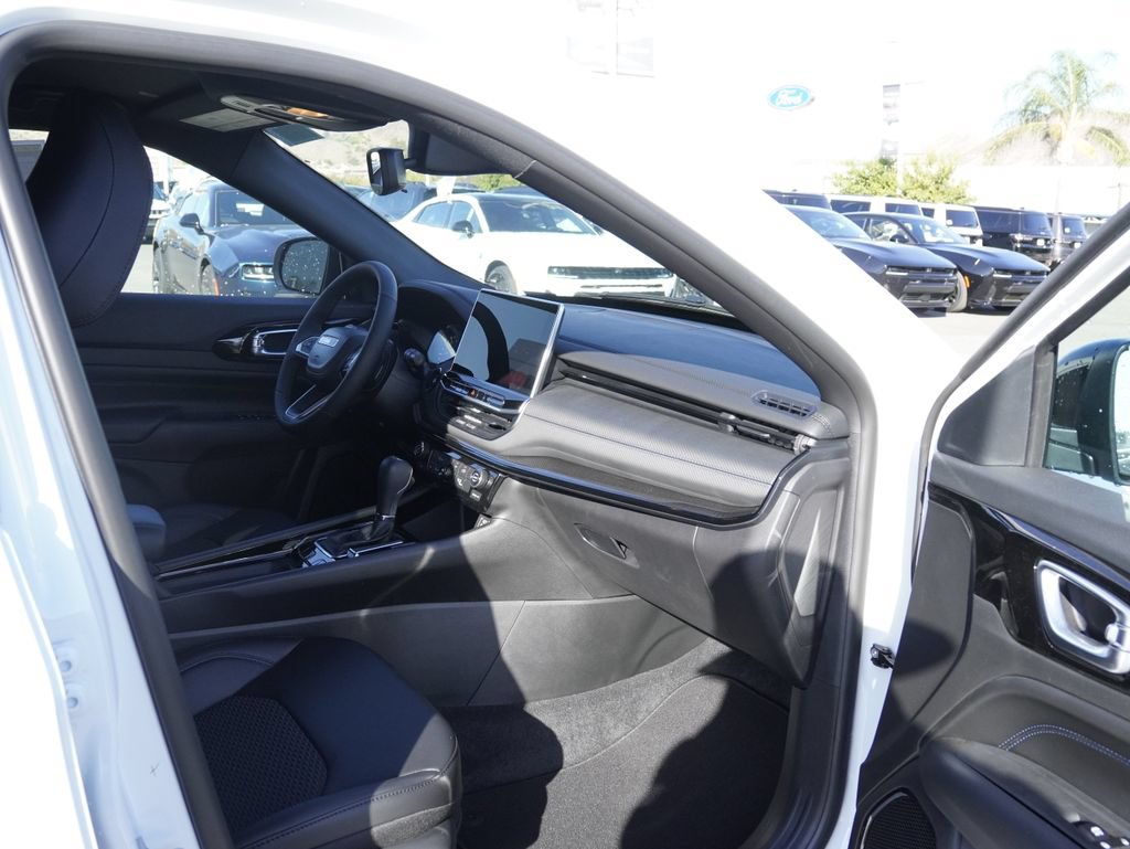 New 2026 Jeep Compass Latitude AWD/4WD image 25