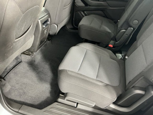 Used 2022 Chevrolet Traverse LT image 9