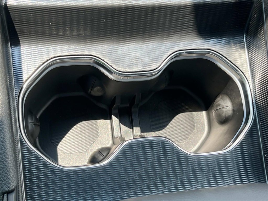 New 2025 Jeep Grand Cherokee Altitude image 22