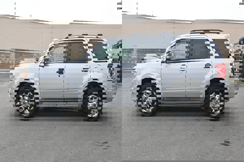 Used 2009 Ford Escape XLT image 7