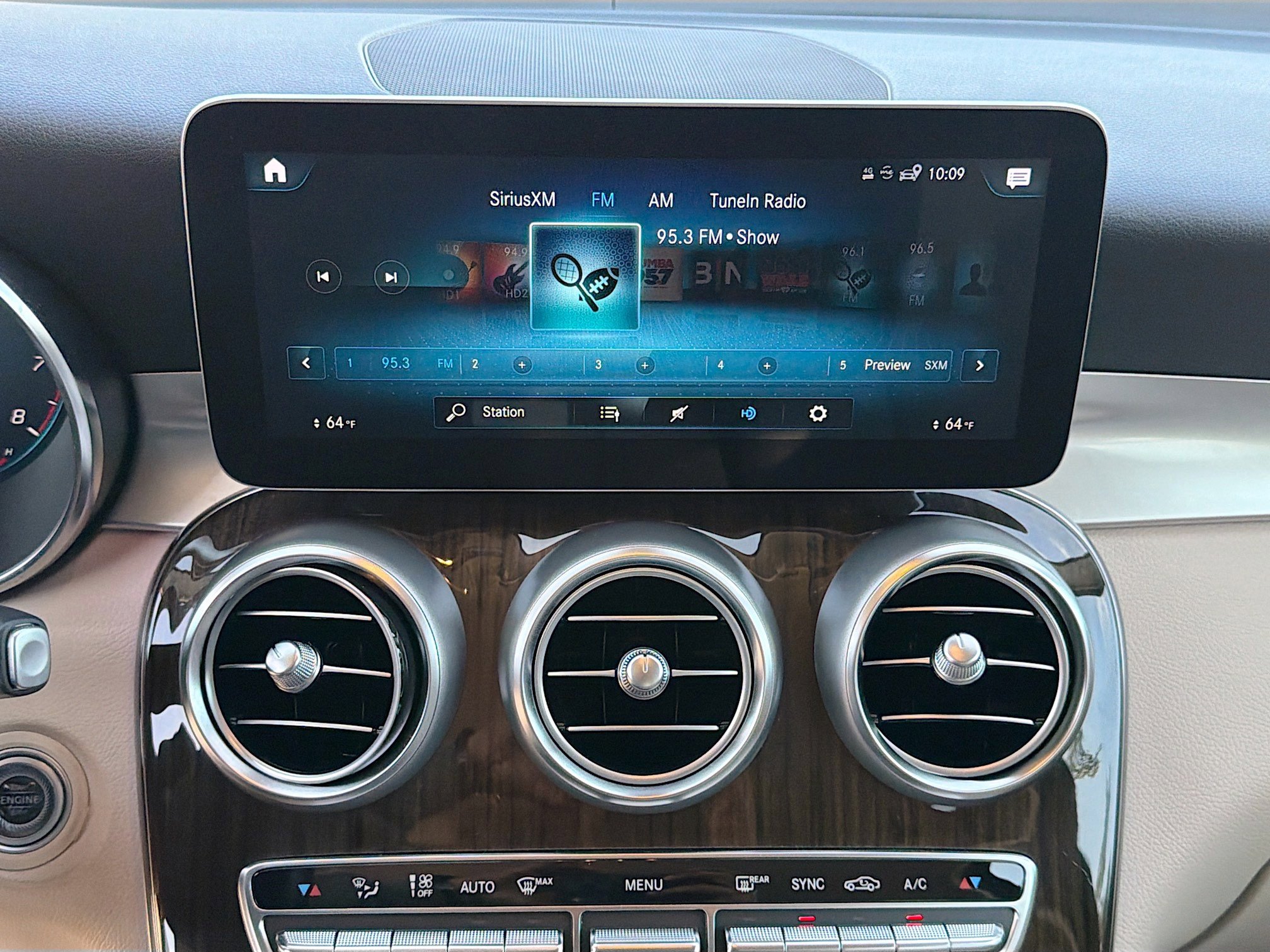 Used 2022 Mercedes-Benz GLC 300 image 31