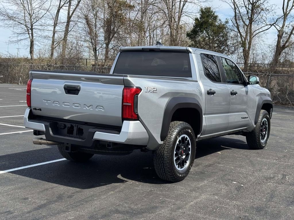 Used 2025 Toyota Tacoma TRD Off-Road AWD/4WD image 21