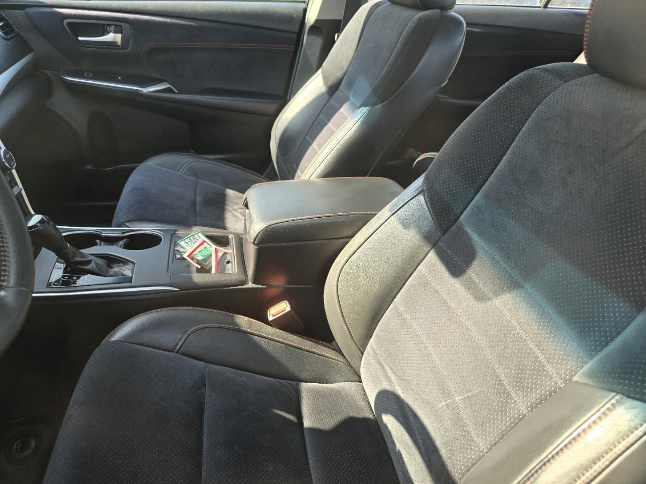 Used 2017 Toyota Camry XSE w/ Moonroof Package image 21