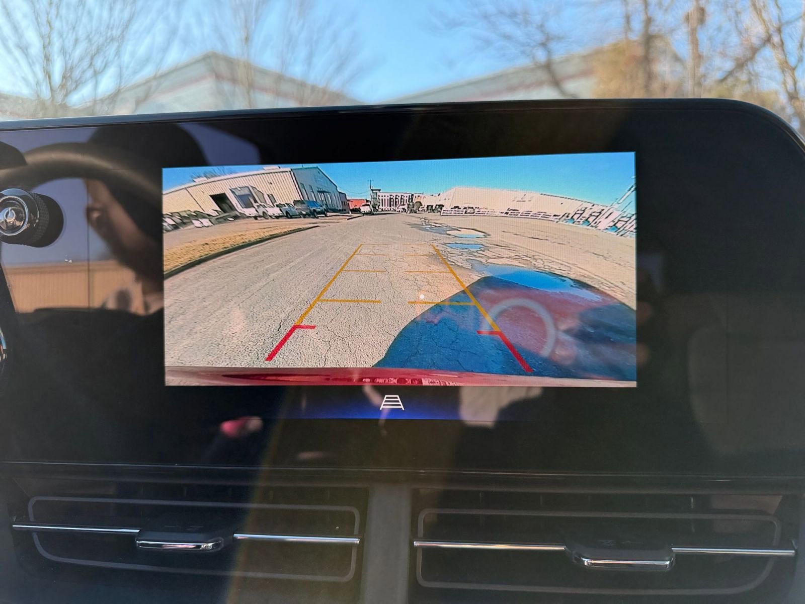 Used 2025 Chevrolet Trax LT image 18