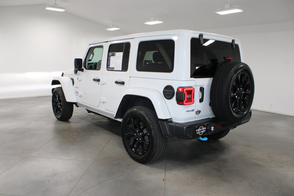 Used 2024 Jeep Wrangler Unlimited Sahara AWD/4WD image 7