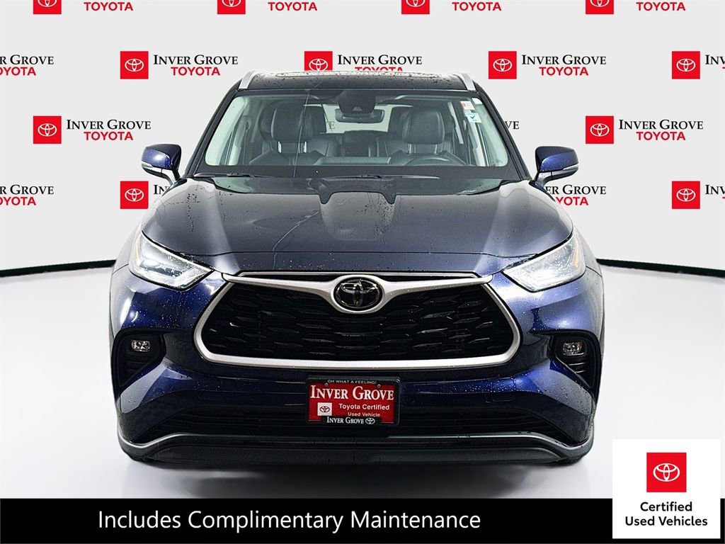 Certified 2025 Toyota Highlander XLE image 2
