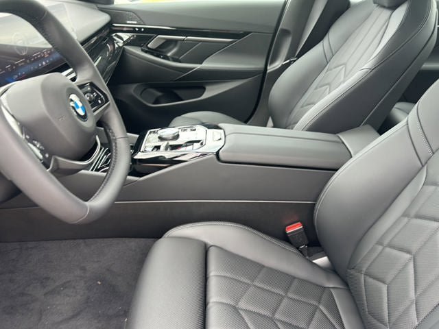 New 2026 BMW 530i w/ Premium Package RWD image 39