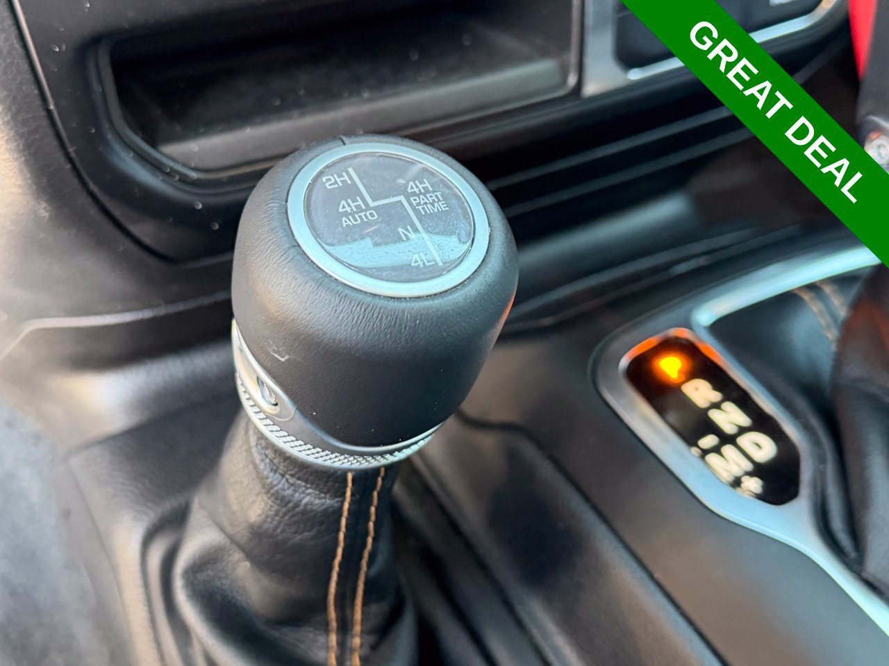 Used 2023 Jeep Wrangler Unlimited Sahara AWD/4WD image 22