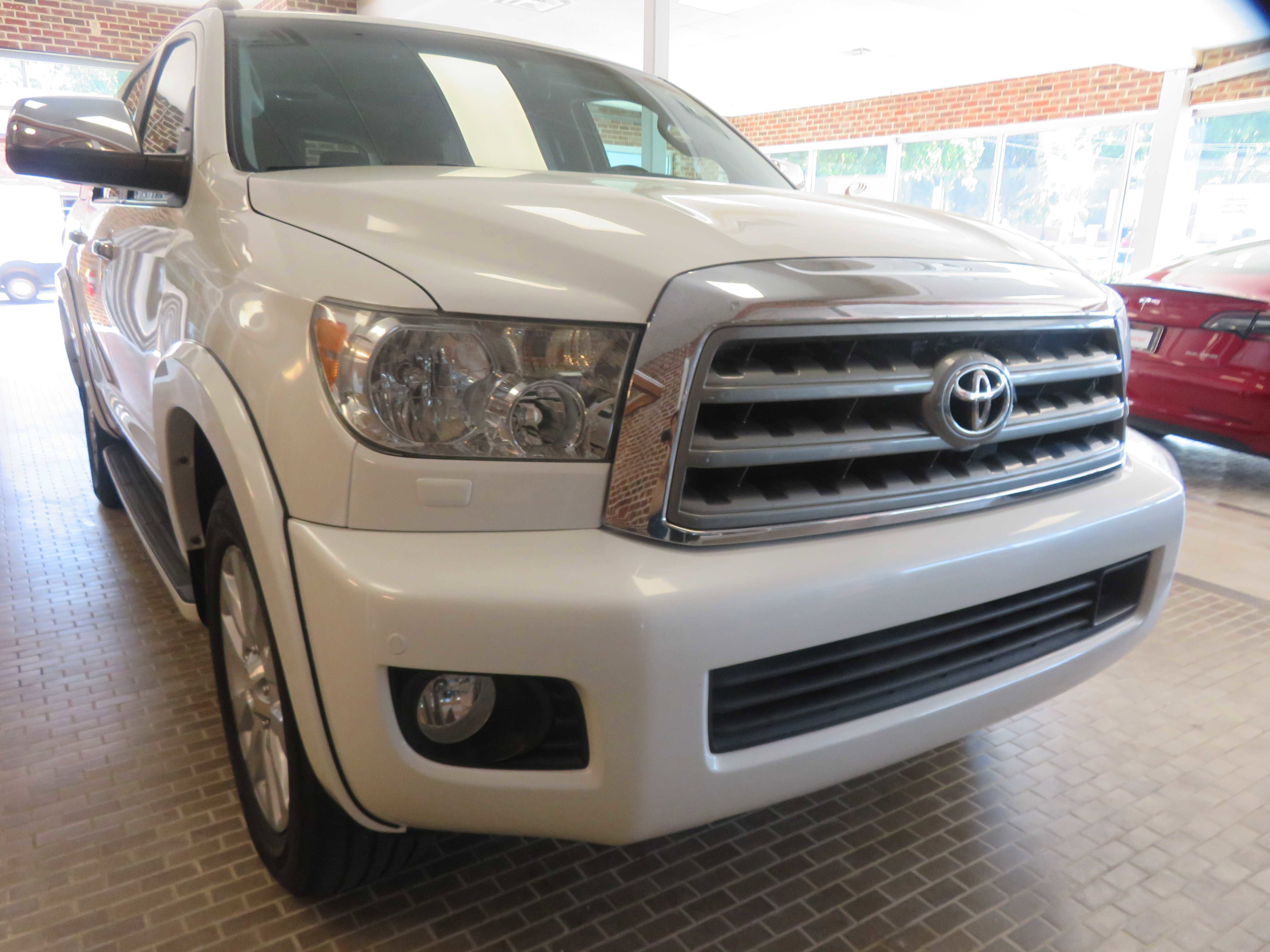 Used 2016 Toyota Sequoia Platinum AWD/4WD image 79