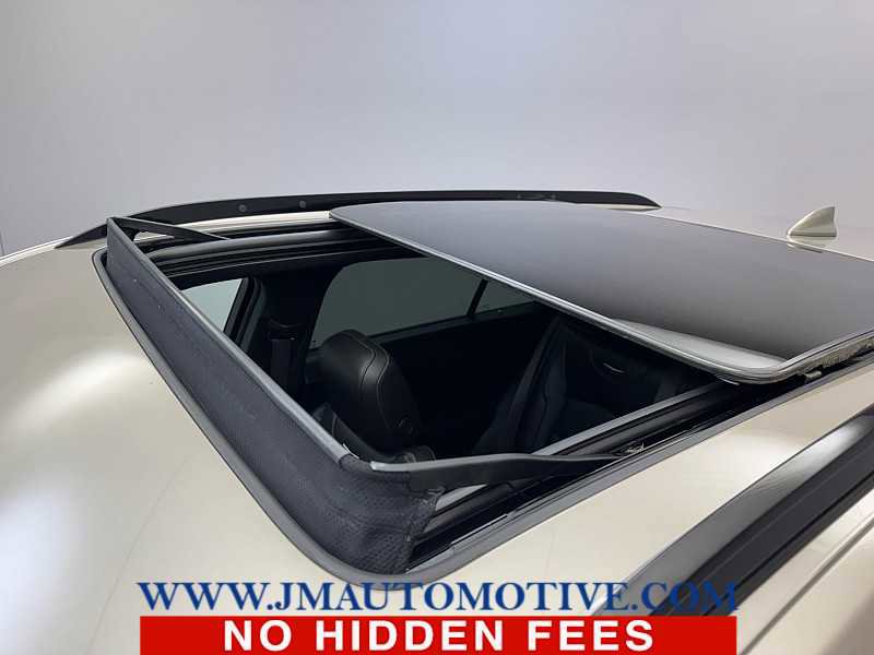 Used 2023 Cadillac XT4 Sport w/ Trailering Package image 11