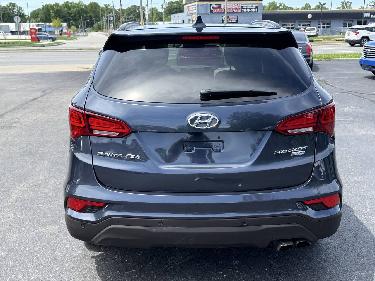 Used 2018 Hyundai Santa Fe Sport w/ Cargo Package FWD image 4