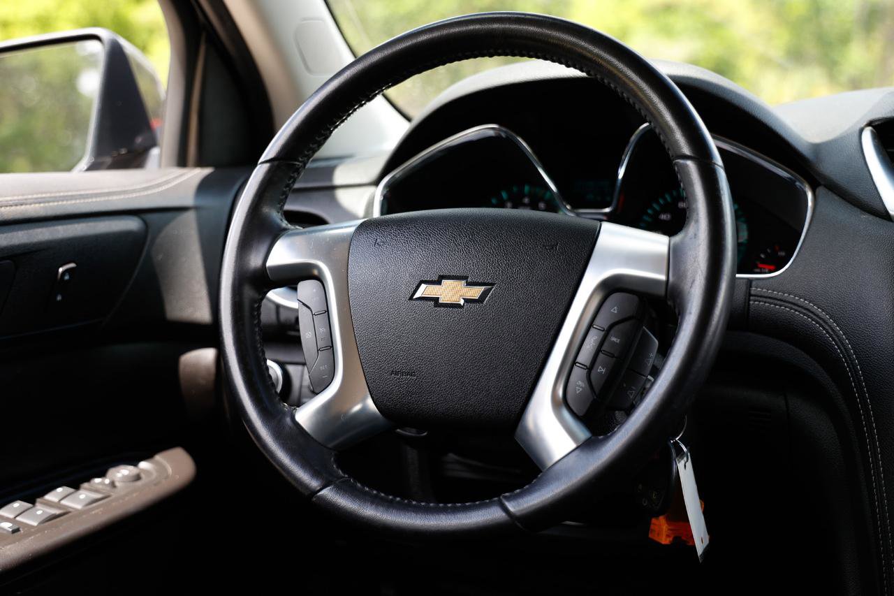 Used 2014 Chevrolet Traverse LT w/ All-Star Edition image 28