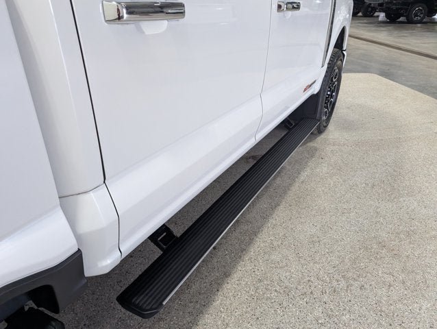 Used 2023 Ford F350 Platinum w/ FX4 Off-Road Package AWD/4WD image 11