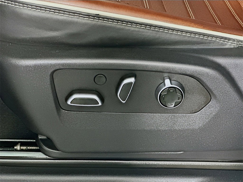 Used 2024 GMC Sierra 2500 Denali Ultimate image 22