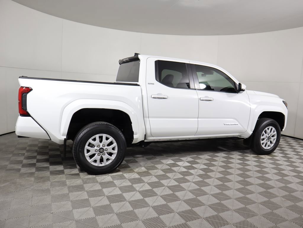 Used 2024 Toyota Tacoma SR5 image 4