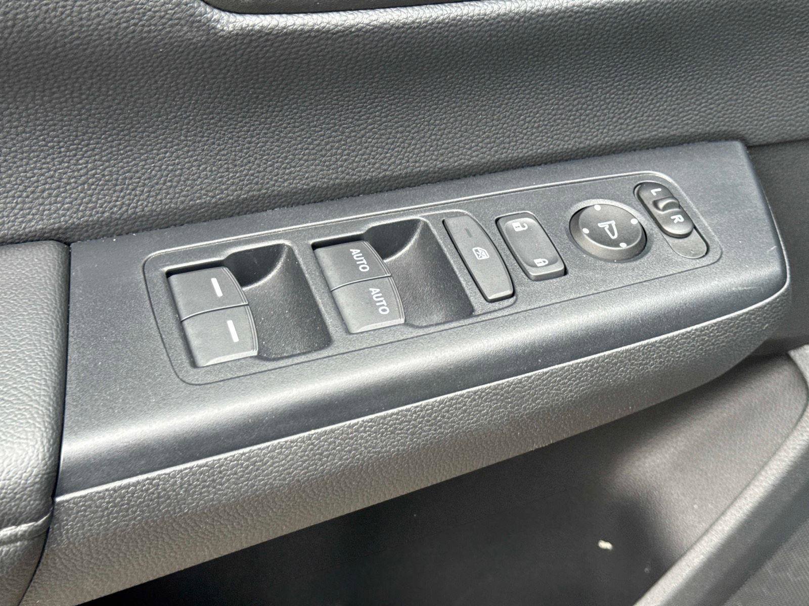 Certified 2024 Honda CR-V EX image 18