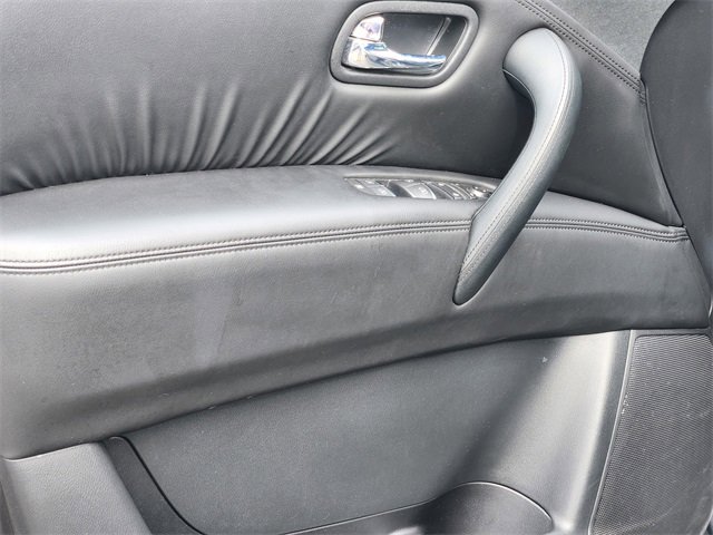 Used 2023 Nissan Armada S image 10