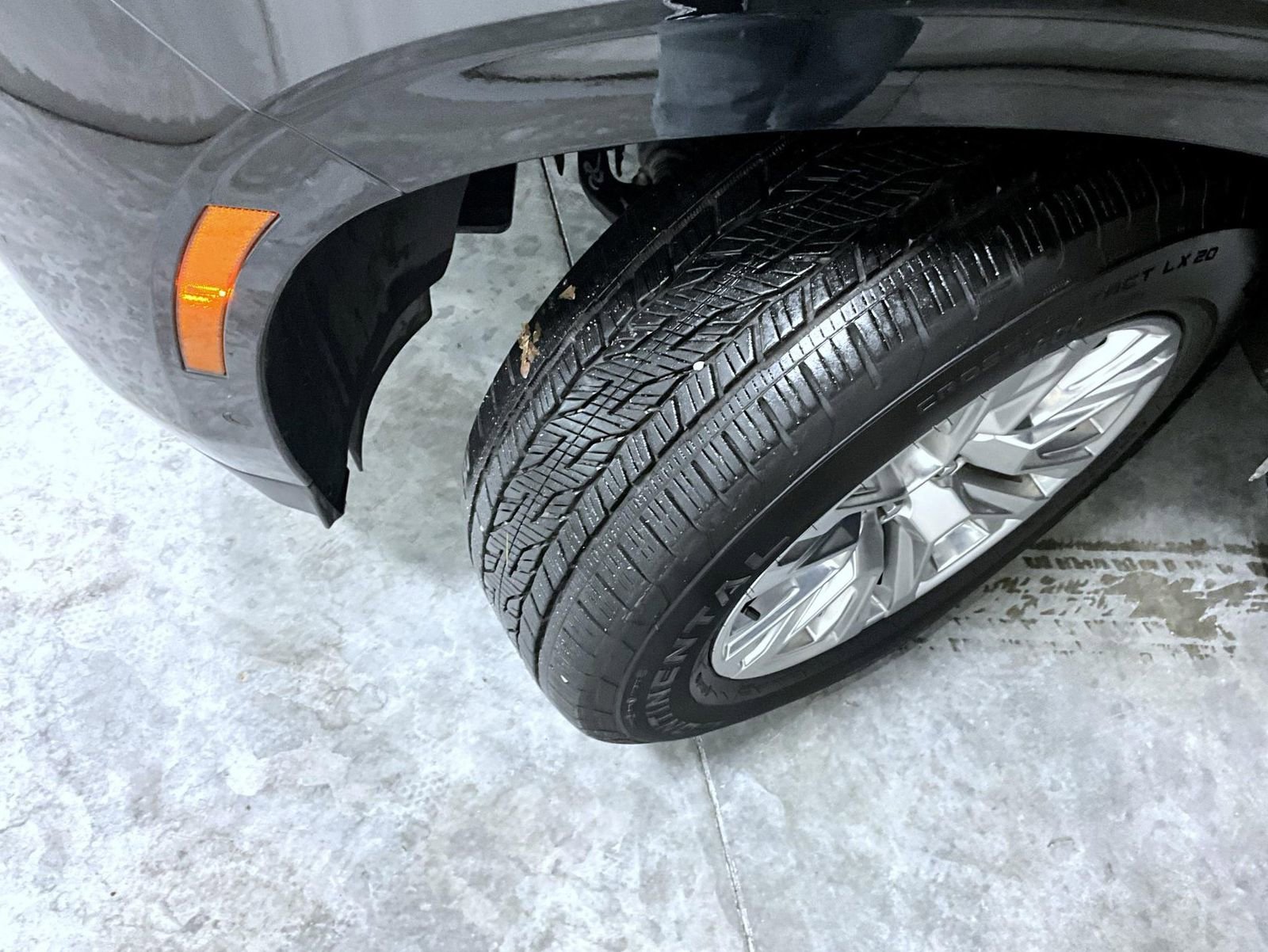 Used 2025 GMC Yukon XL Denali image 24