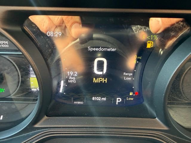 Used 2025 Jeep Wrangler Unlimited Sahara w/ Safety Group AWD/4WD image 17