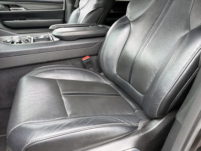 Used 2024 Jeep Wagoneer Series II w/ Flexible Seating Group AWD/4WD image 11