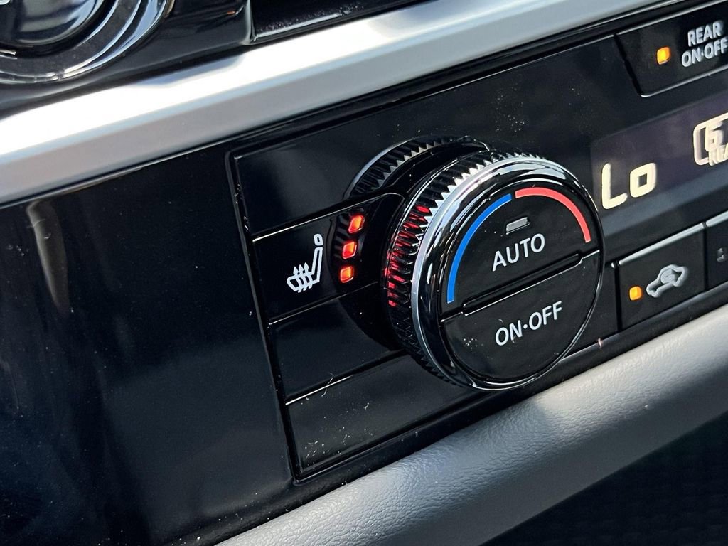 New 2025 Nissan Pathfinder SV w/ SV Premium Package image 12