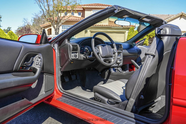 Used 2002 Chevrolet Camaro Z28 w/ SS Performance/Appearance Pkg RWD image 32