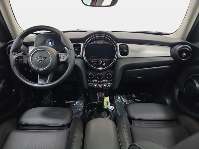 Certified 2024 MINI Cooper S image 9