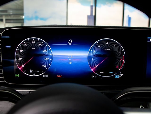 Used 2025 Mercedes-Benz GLS 580 4MATIC image 19