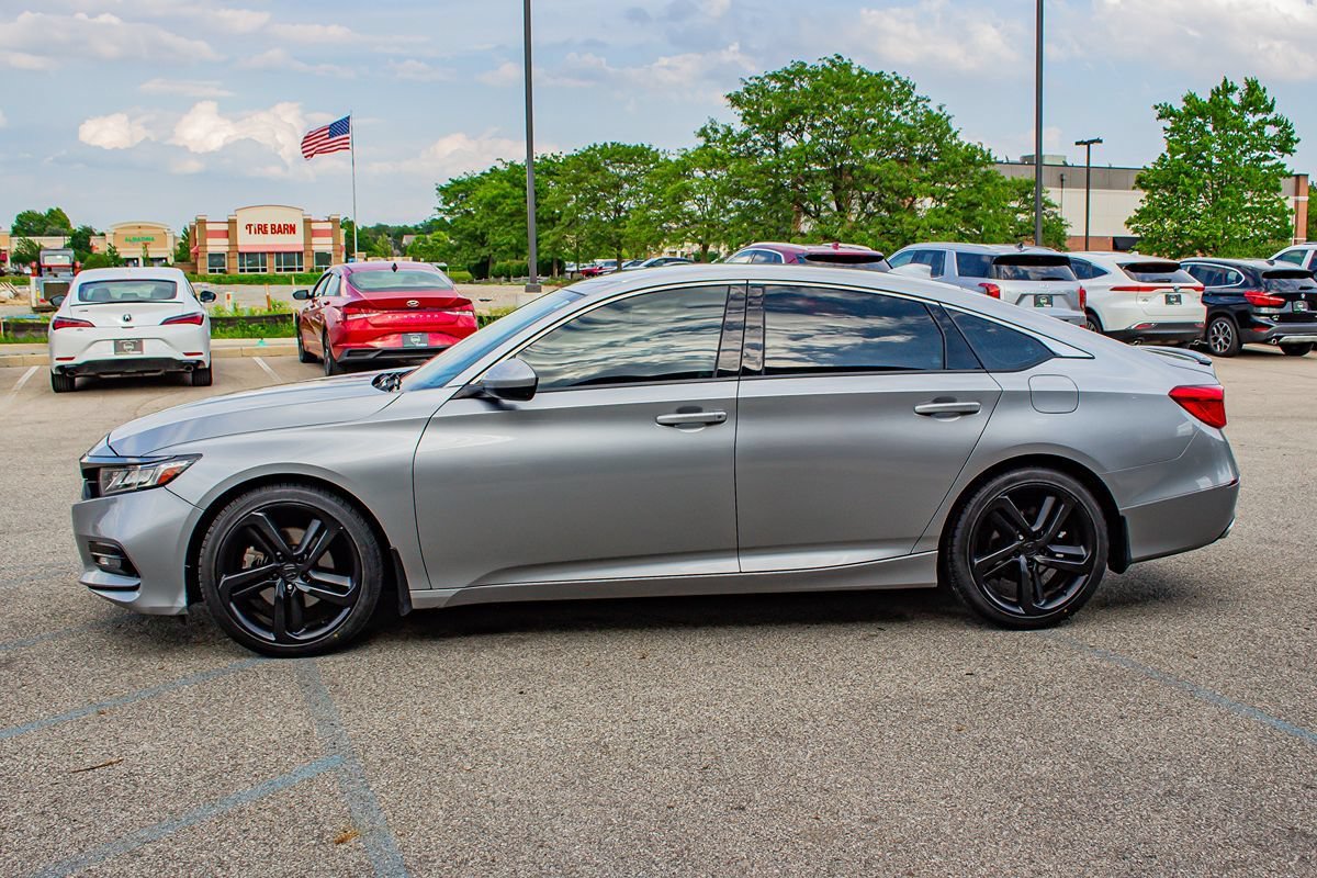 Used 2018 Honda Accord Sport image 5