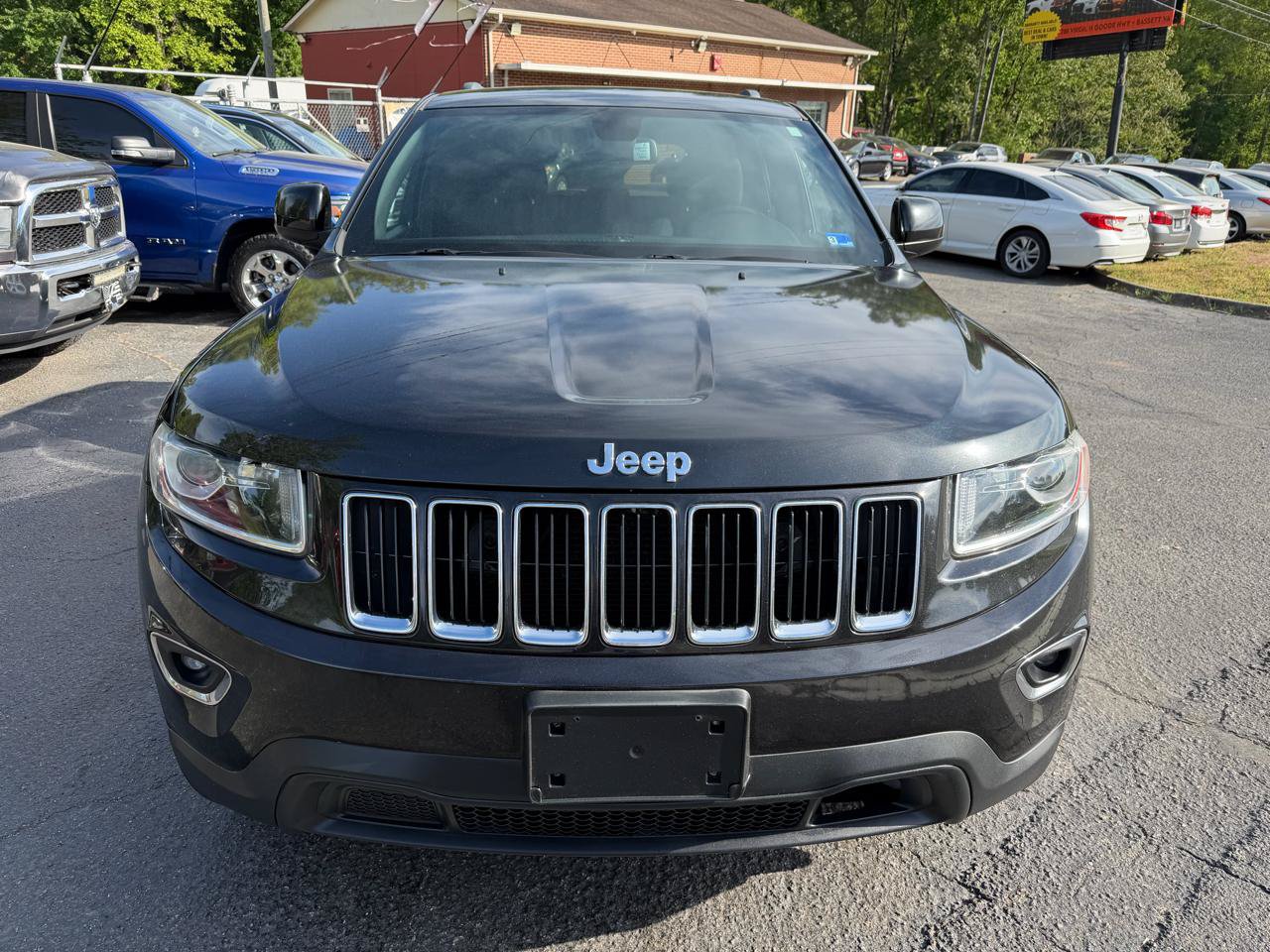 Used 2014 Jeep Grand Cherokee Laredo w/ Quick Order Package 23E AWD/4WD image 2