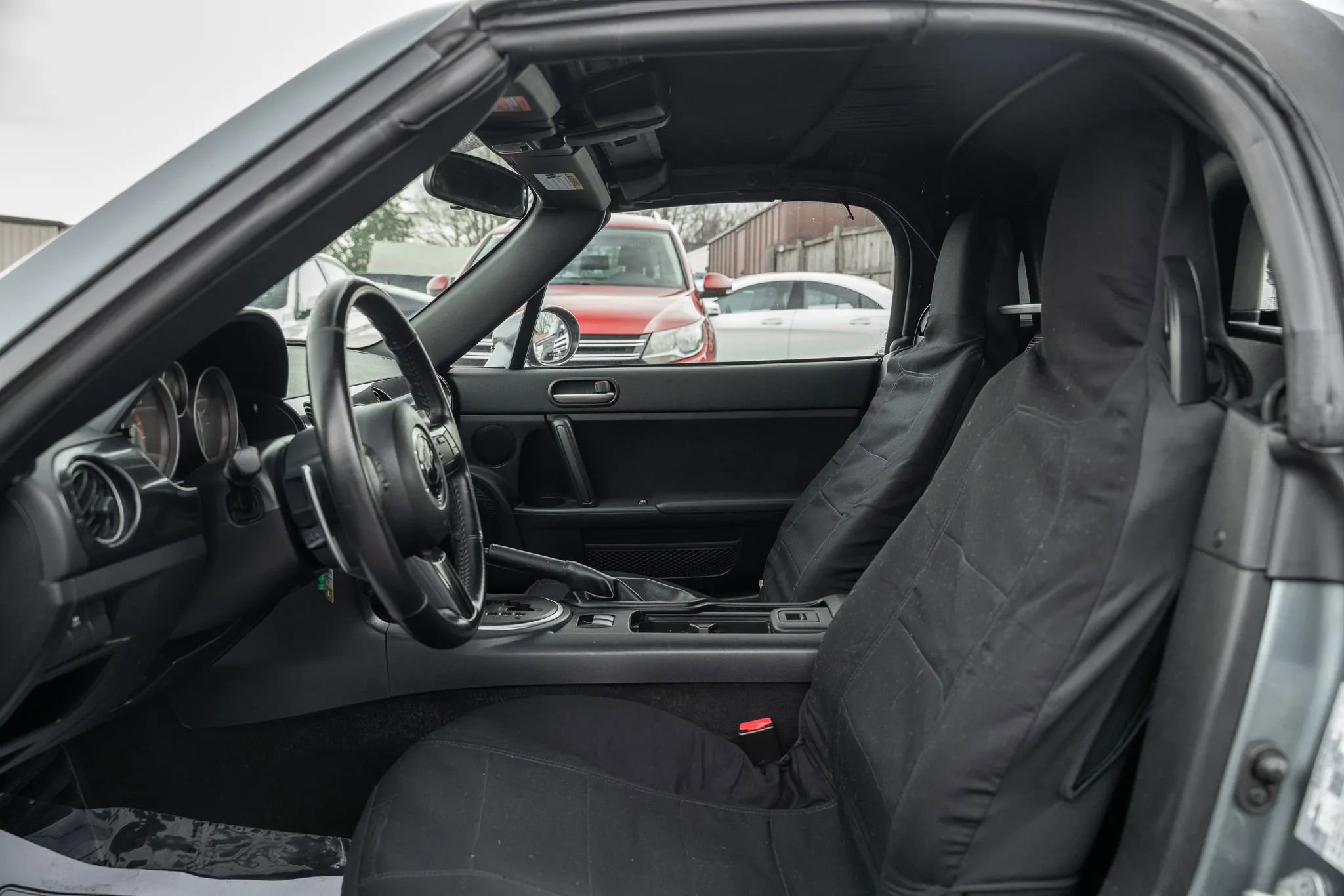 Used 2013 MAZDA MX-5 Miata Sport image 11