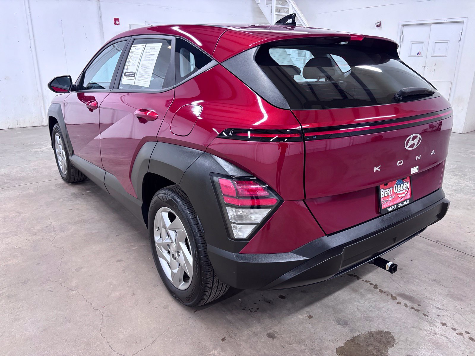 Certified 2025 Hyundai Kona SE FWD image 4