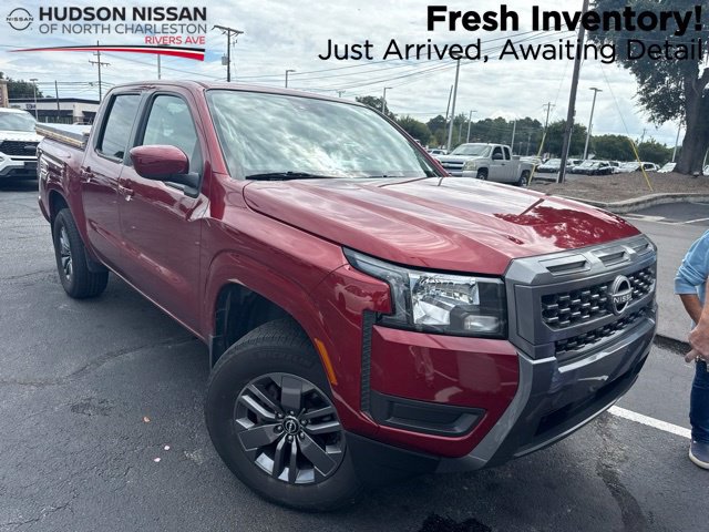 Used 2025 Nissan Frontier SV AWD/4WD image 1