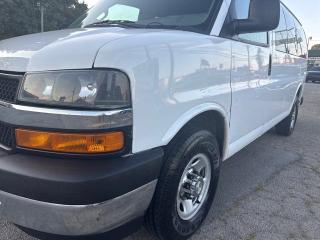Used 2019 Chevrolet Express 3500 LT w/ LT Preferred Equipment Group image 9