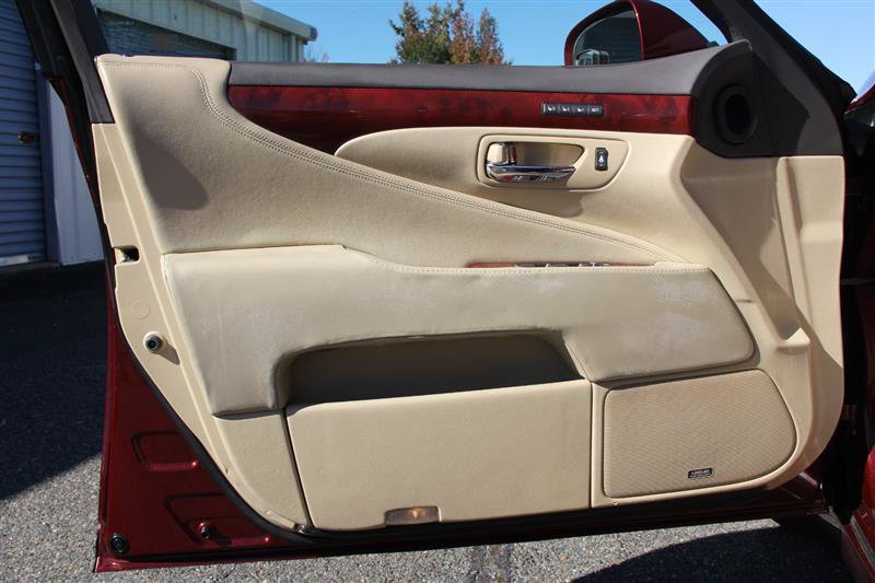 Used 2007 Lexus LS 460 RWD image 15