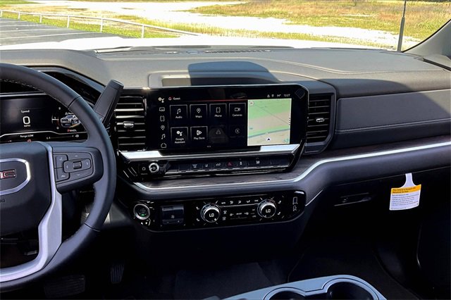 New 2025 GMC Sierra 2500 SLT image 7