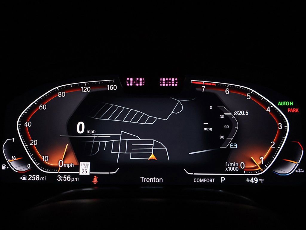 Used 2021 BMW 740i xDrive w/ Premium Package image 42