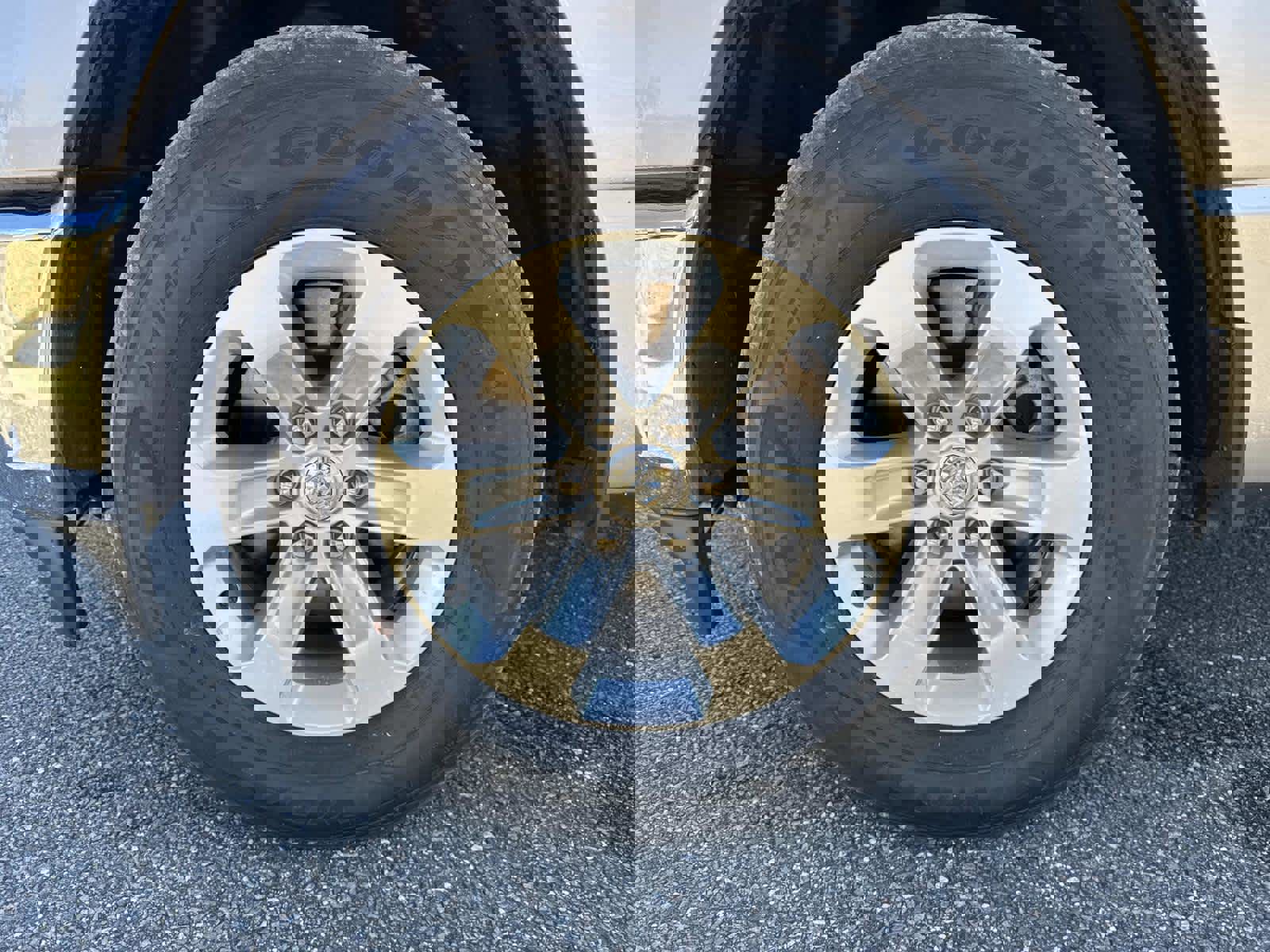 Used 2024 RAM 1500 Laramie image 10