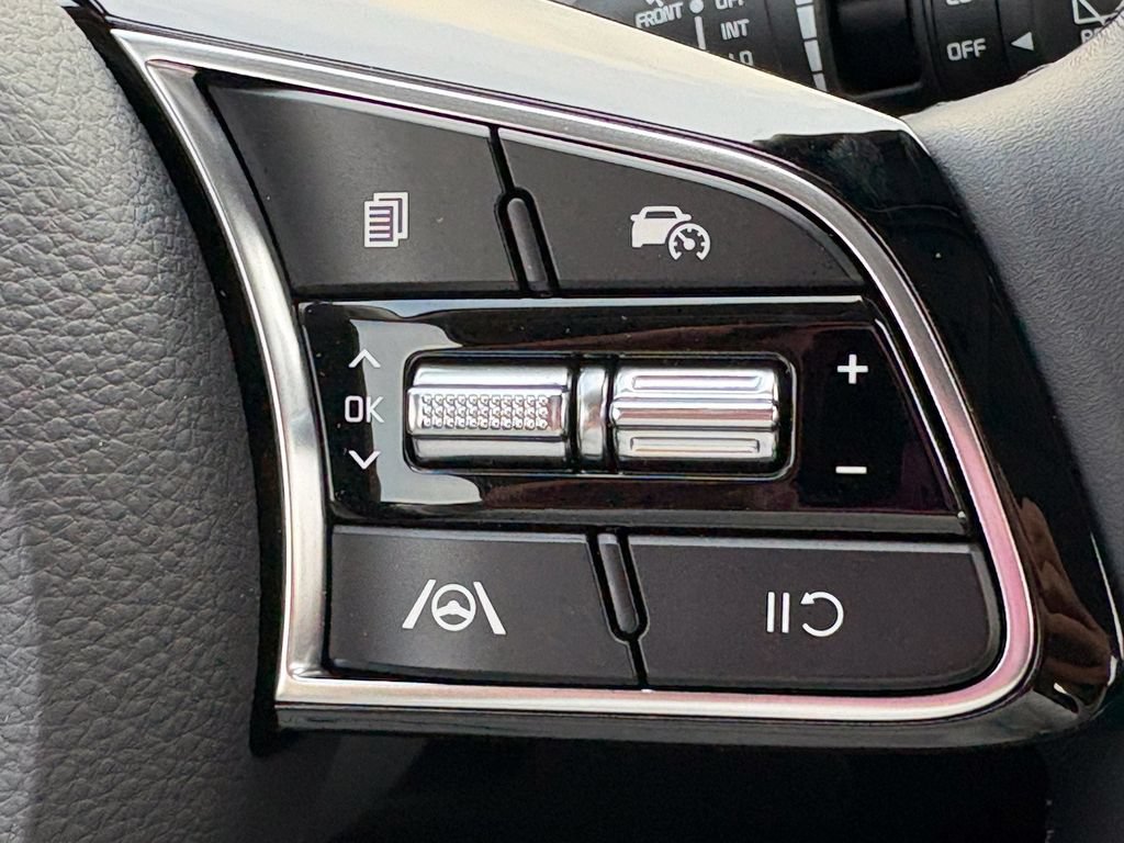 New 2026 Kia Seltos S FWD image 23