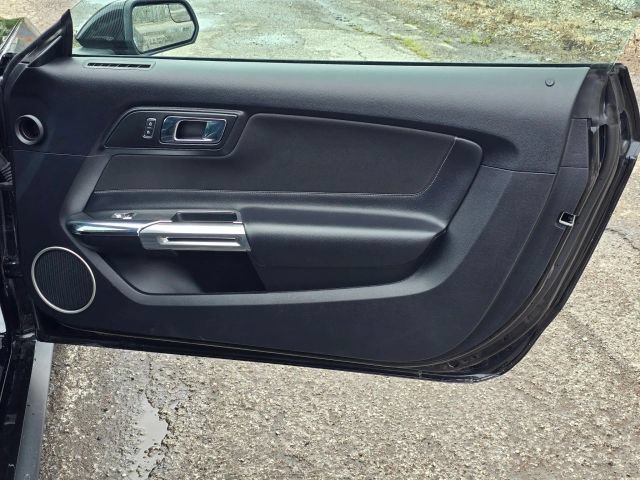 Used 2017 Ford Mustang Coupe w/ Equipment Group 051A RWD image 13
