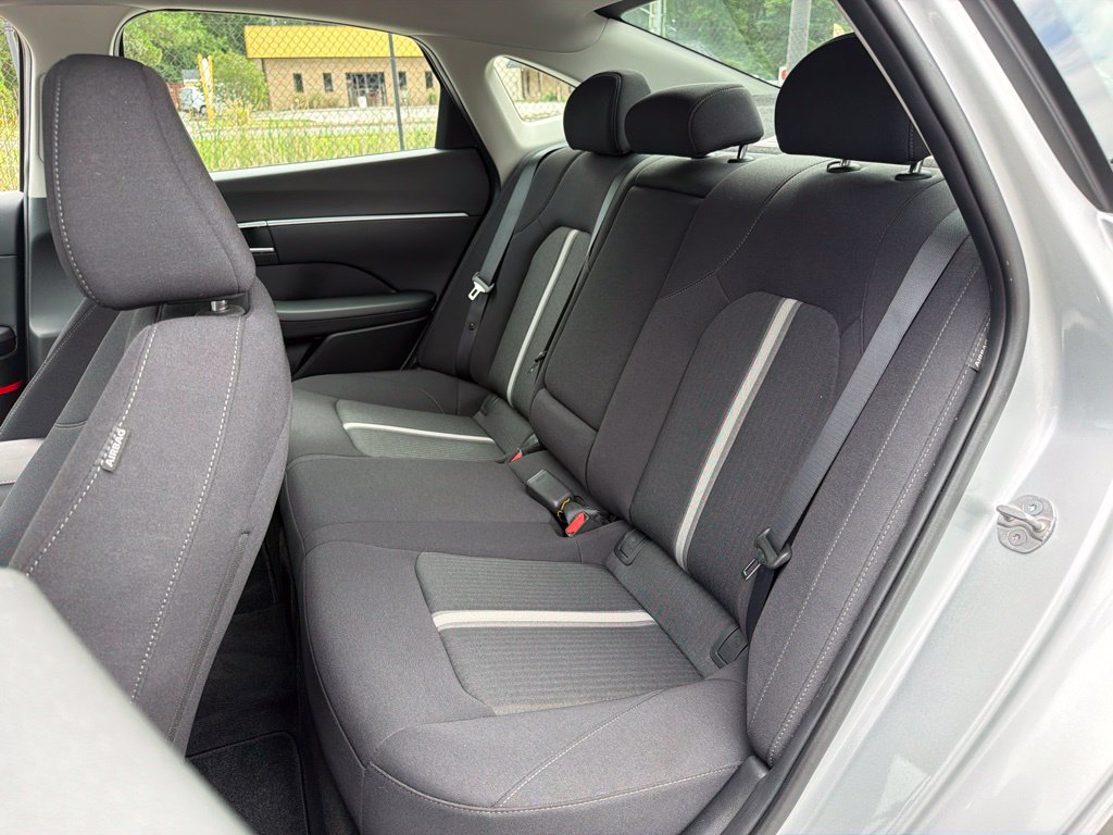Certified 2025 Hyundai Sonata SEL FWD image 23