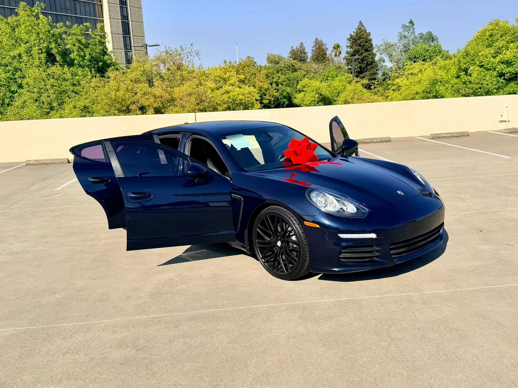 Used 2016 Porsche Panamera Edition RWD image 55