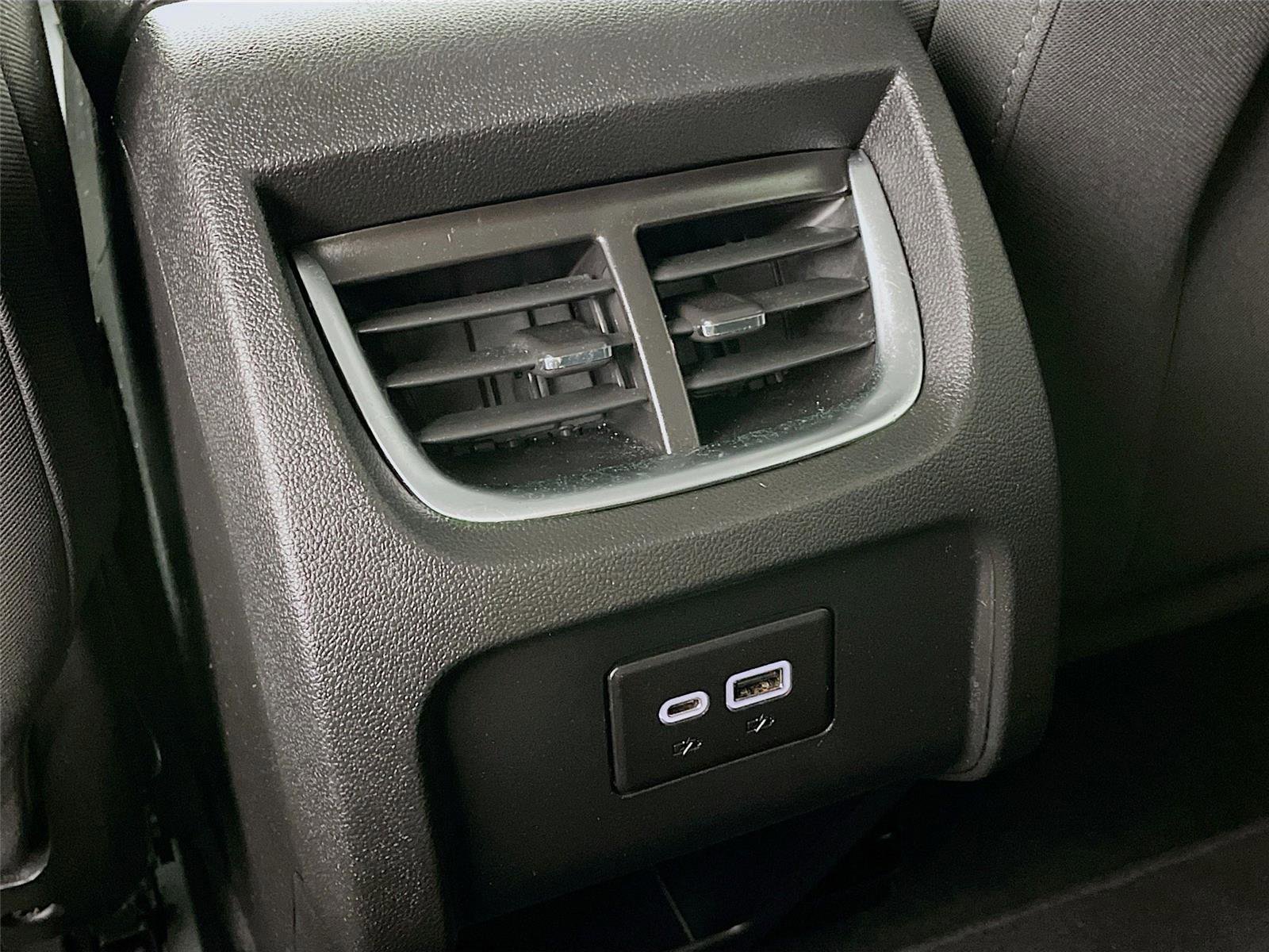 Used 2022 Chevrolet Blazer LT image 26