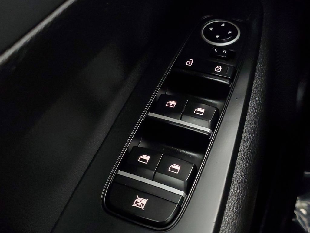 Used 2021 Kia Forte LXS FWD image 16