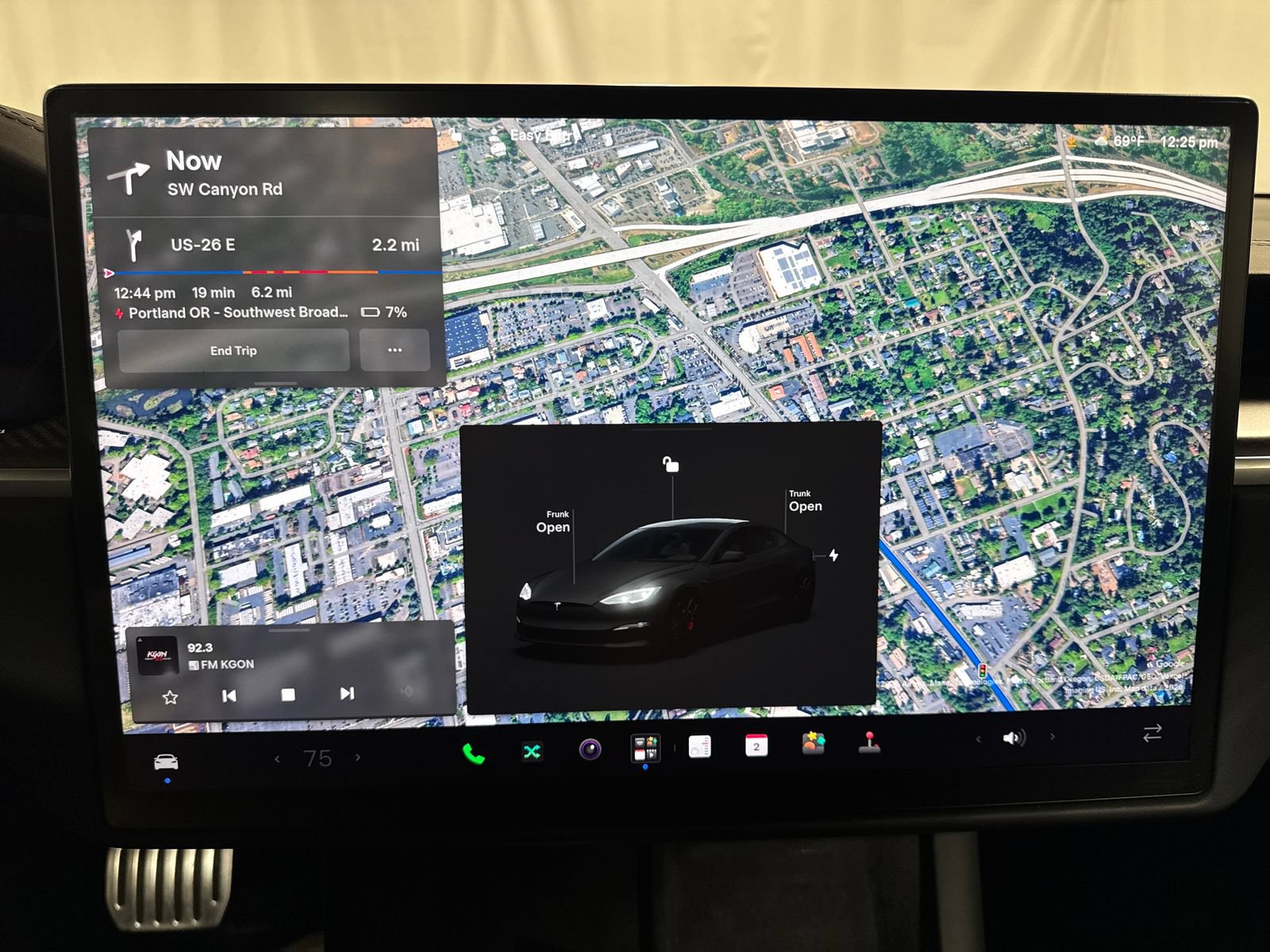 Used 2023 Tesla Model S Plaid AWD/4WD image 15