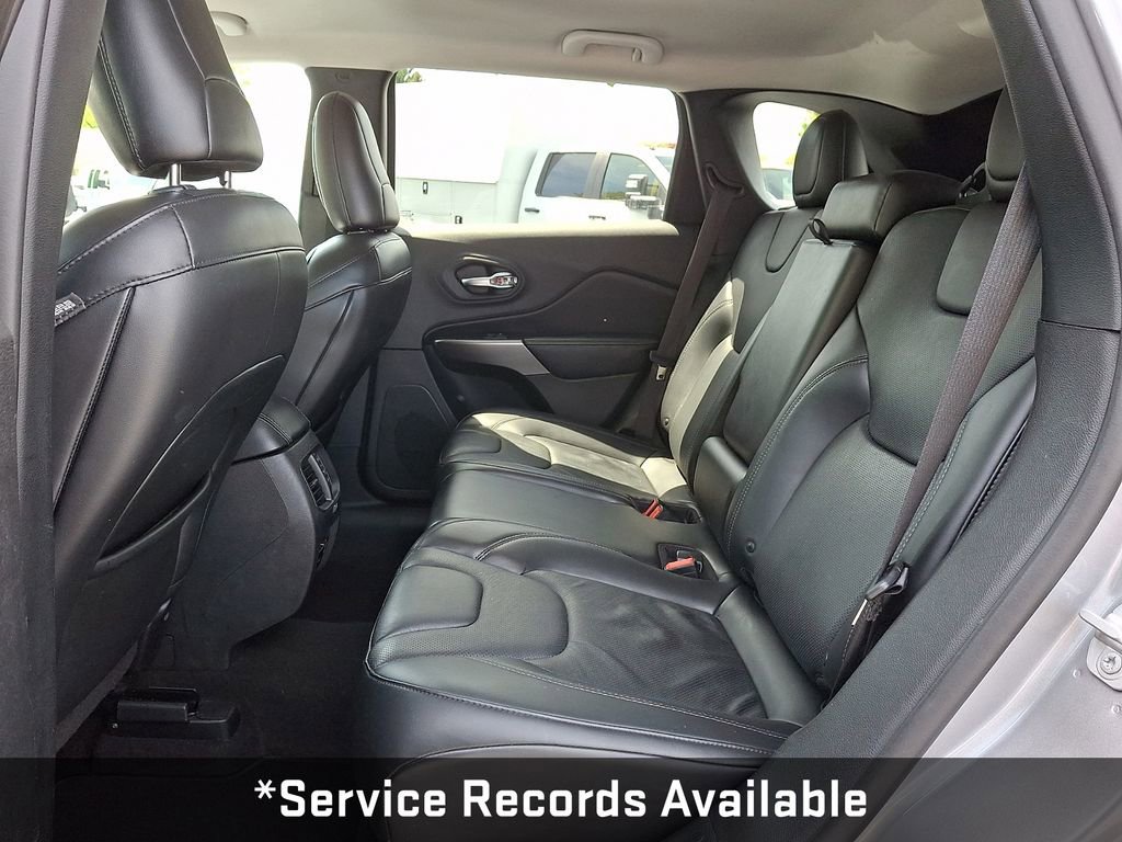Used 2019 Jeep Cherokee Limited AWD/4WD image 13