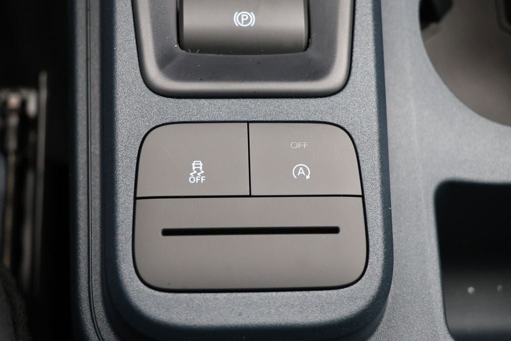 New 2025 Ford Maverick Lariat w/ Black Appearance Package image 33