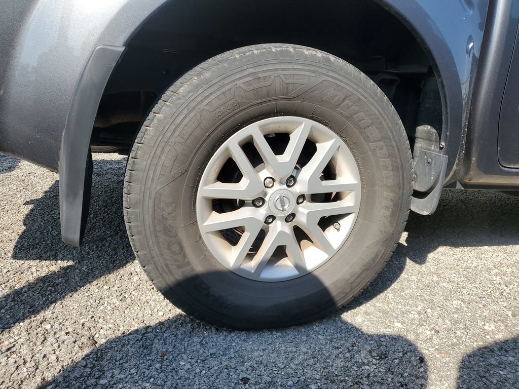 Used 2019 Nissan Frontier SV w/ Value Truck Package RWD image 16